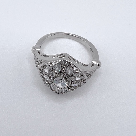 .925 Sterling Silver Vintage Inspired Cz Ring - Picture 11 of 17